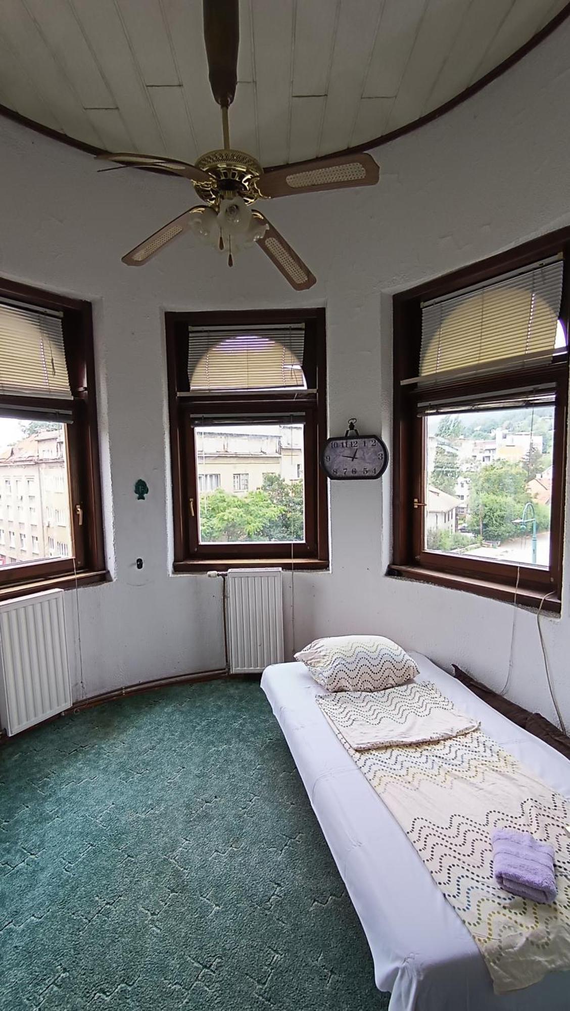 Maria'S Tower Apartment Sarajevo Exterior foto